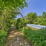 Mitoyen Pour 4 Avec Piscine Commune * Montignac-Lascaux