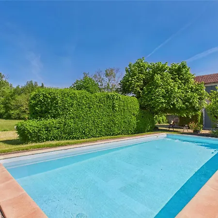 Mitoyen Pour 4 Avec Piscine Commune בית נופש *